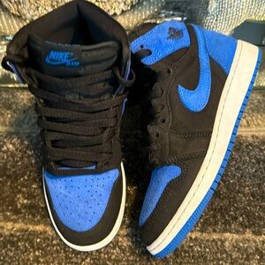 Nike Air Jordan 1 Mid SE “Reverse Royal” Sneakers - Size 5.5Y (Women’s 7)